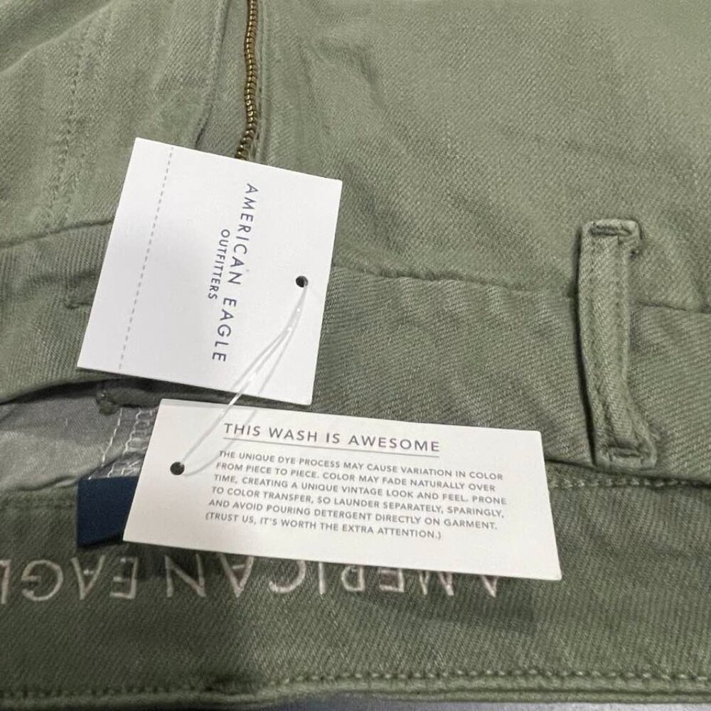 American Eagle NWT Cargo Curvy Stretch High-Rise Baggy Wide Leg Army Gre… - Picture 10 of 16
